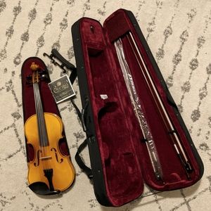 Complete Mendini violin set by Cecilo